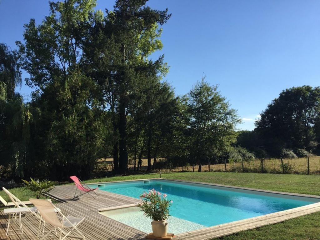Le Rozet Vendat Exterior foto